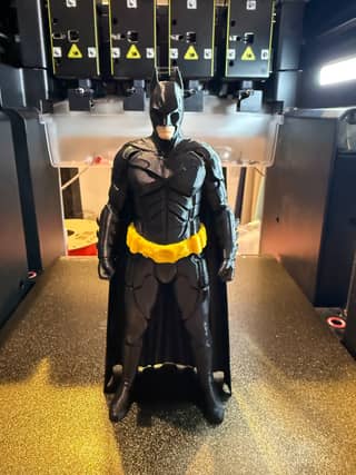 Batman : Dark Knight Ultra Detailed Color Statue!